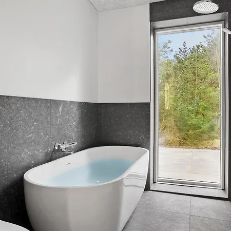 Front In With Sauna * Thyholm