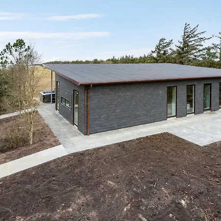 Front In With Sauna Thyholm