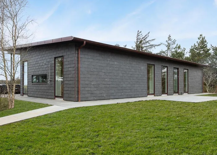 Feriehus Front In With Sauna *